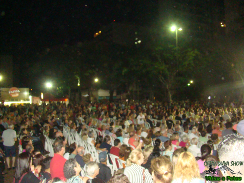 2023-05-06-Dia-das-maes-Moacyr-Franco-na-praca-066